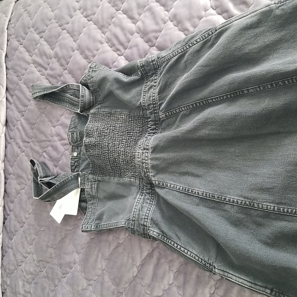 Levi's denim dress - Picture 3 of 5